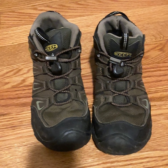 Keen Shoes - Keen Hiking Boots